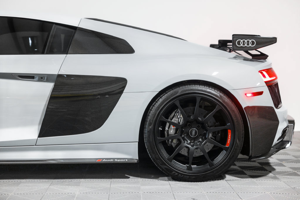 Used 2018 Audi R8 V10 plus AWD/4WD image 17