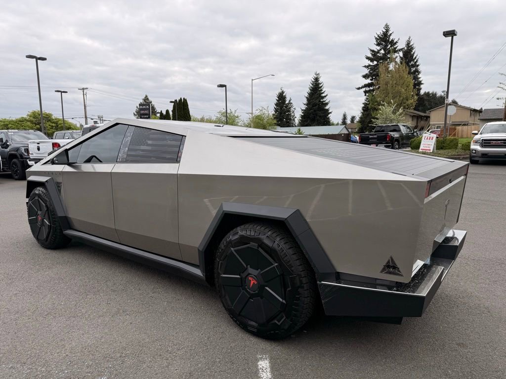 Used 2024 Tesla Cybertruck Cyberbeast AWD/4WD image 13