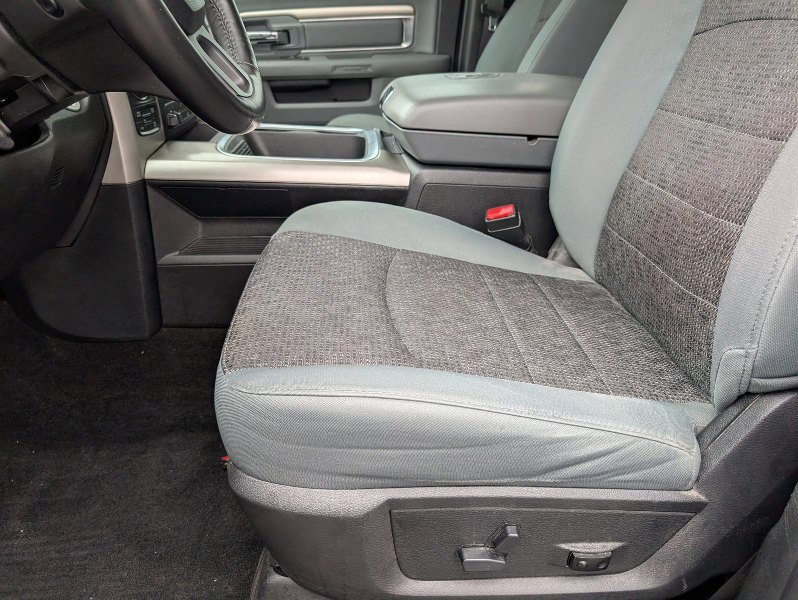 Used 2017 RAM 1500 Big Horn image 8