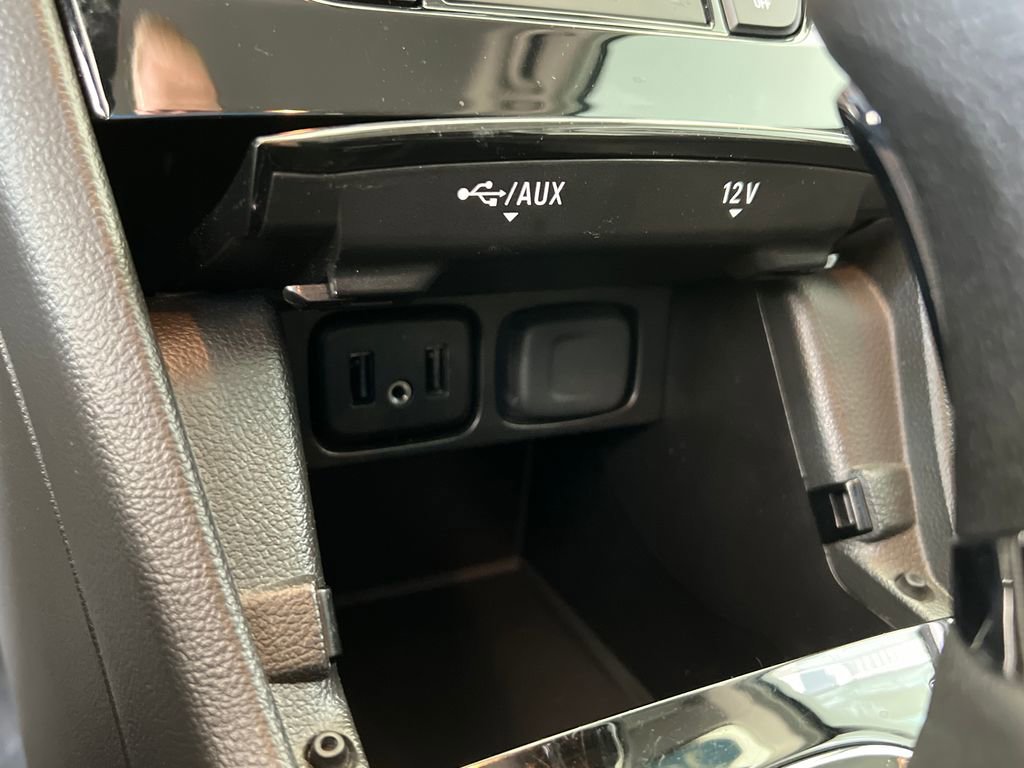 Used 2017 Buick Encore Sport Touring AWD/4WD image 35