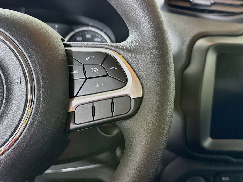 Used 2023 Jeep Renegade Latitude AWD/4WD image 22