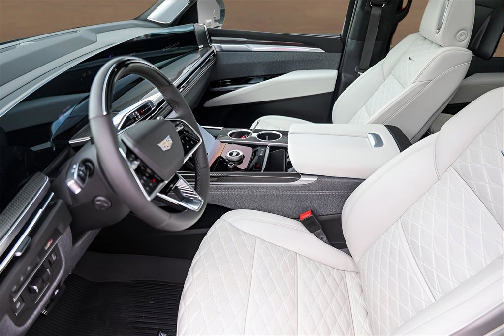 Certified 2025 Cadillac Escalade V w/ LPO, Floor Liner Package image 9