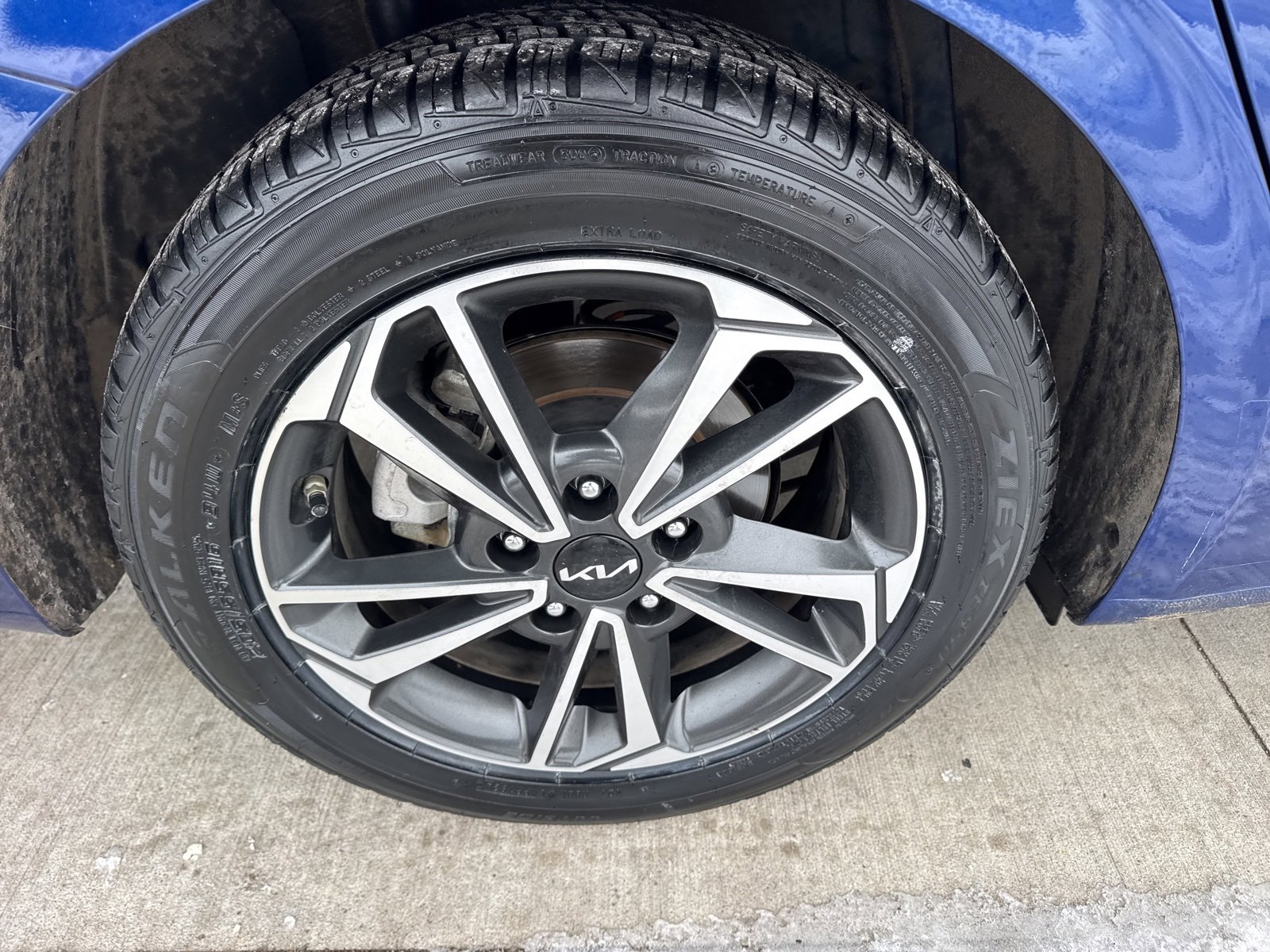 Used 2024 Kia Forte LXS image 18