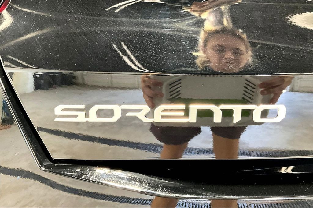 Used 2024 Kia Sorento S w/ Panoramic Sunroof Package image 42
