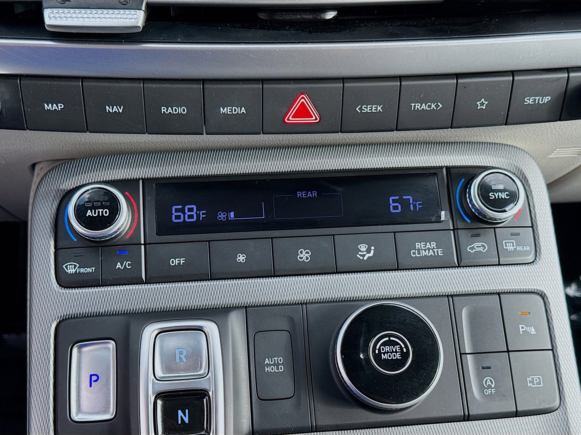 Used 2024 Hyundai Palisade Limited image 13