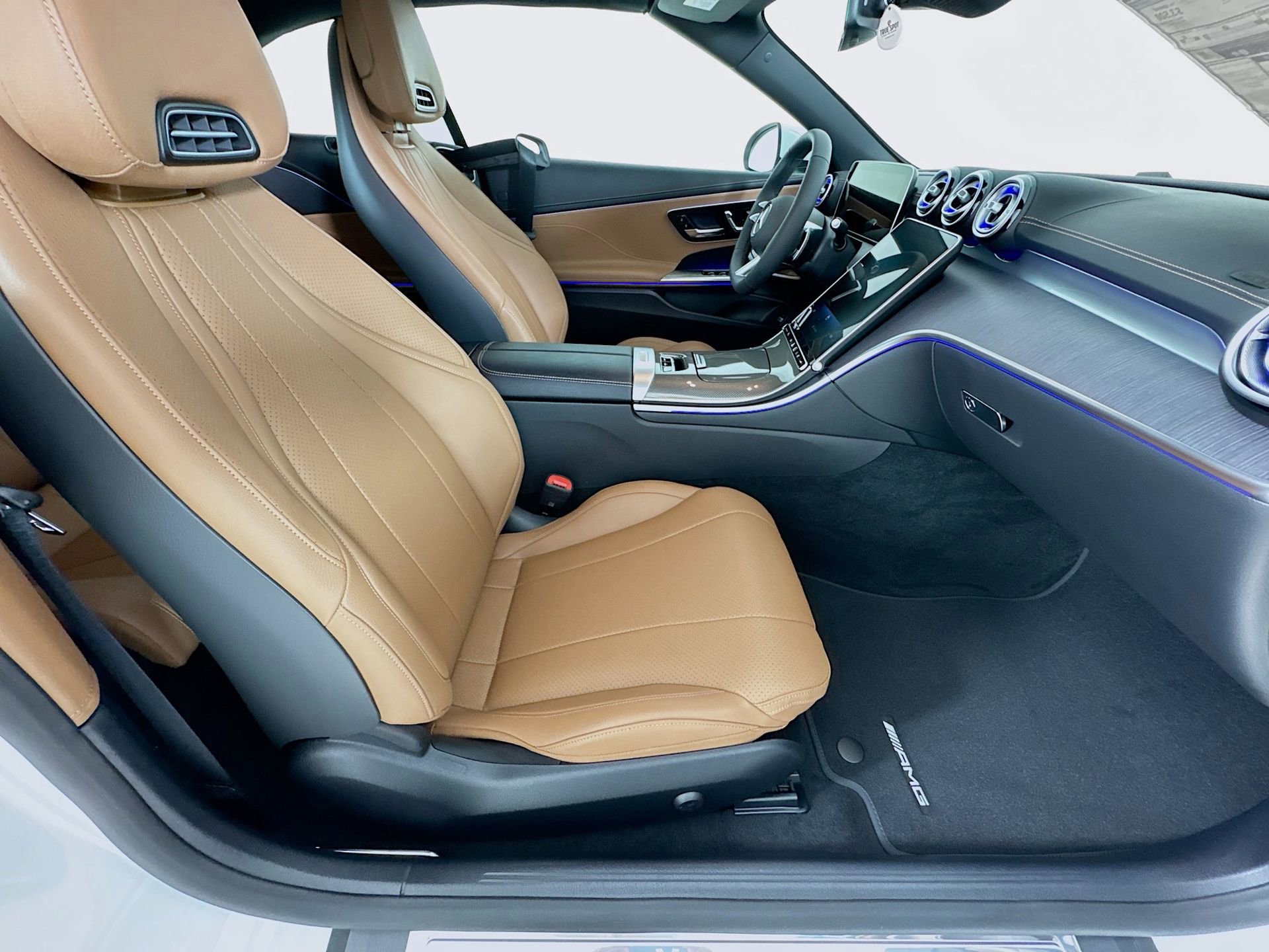 New 2026 Mercedes-Benz CLE 450 4MATIC Cabriolet image 30