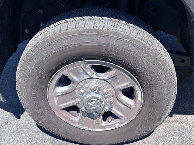 Used 2024 RAM 2500 Tradesman w/ Chrome Appearance Group AWD/4WD image 6