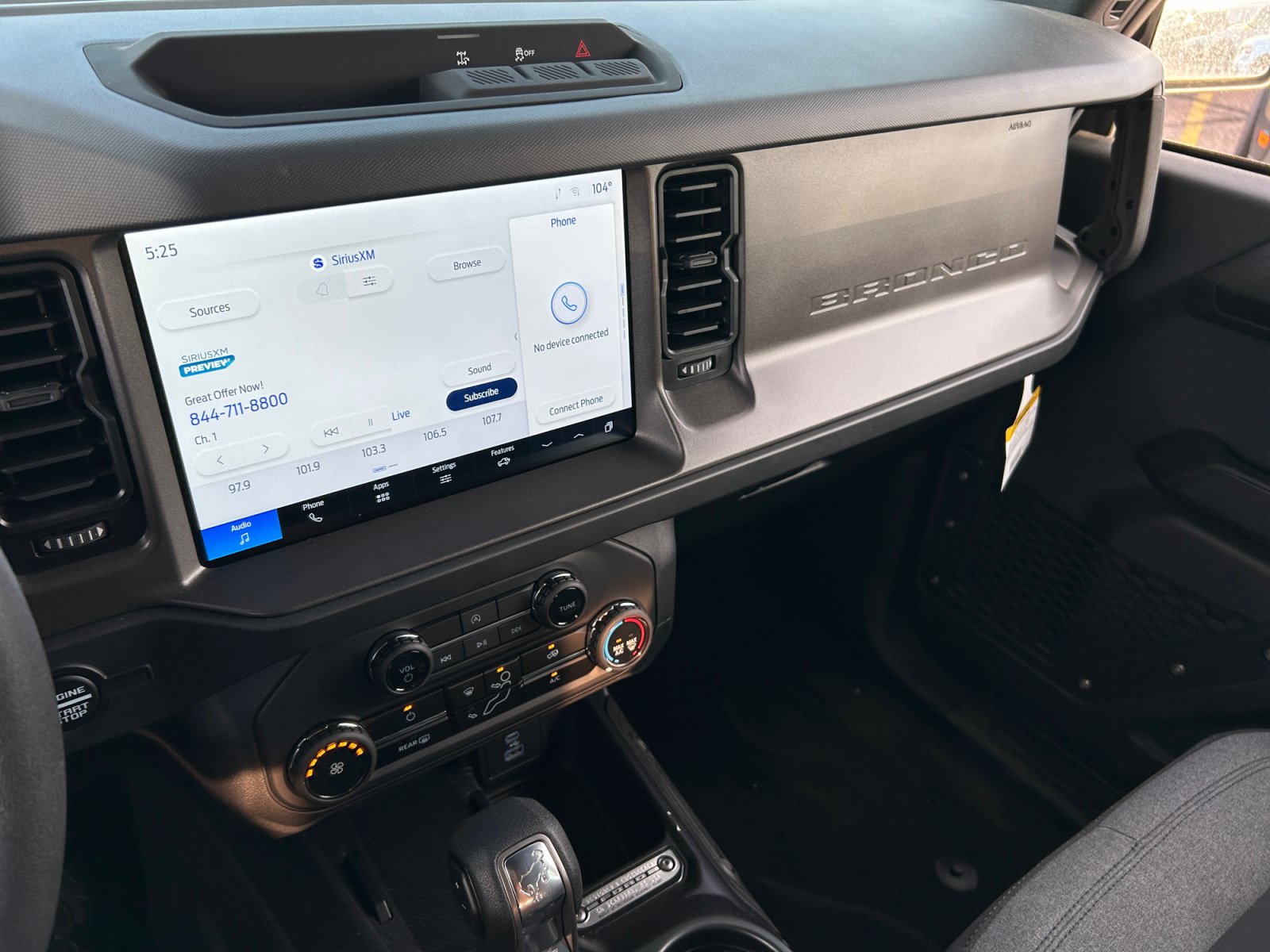 New 2025 Ford Bronco 4-Door AWD/4WD image 11