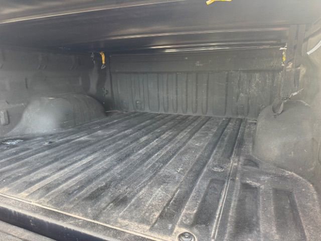 Used 2015 Toyota Tundra SR5 w/ SR5 Upgrade Package image 7