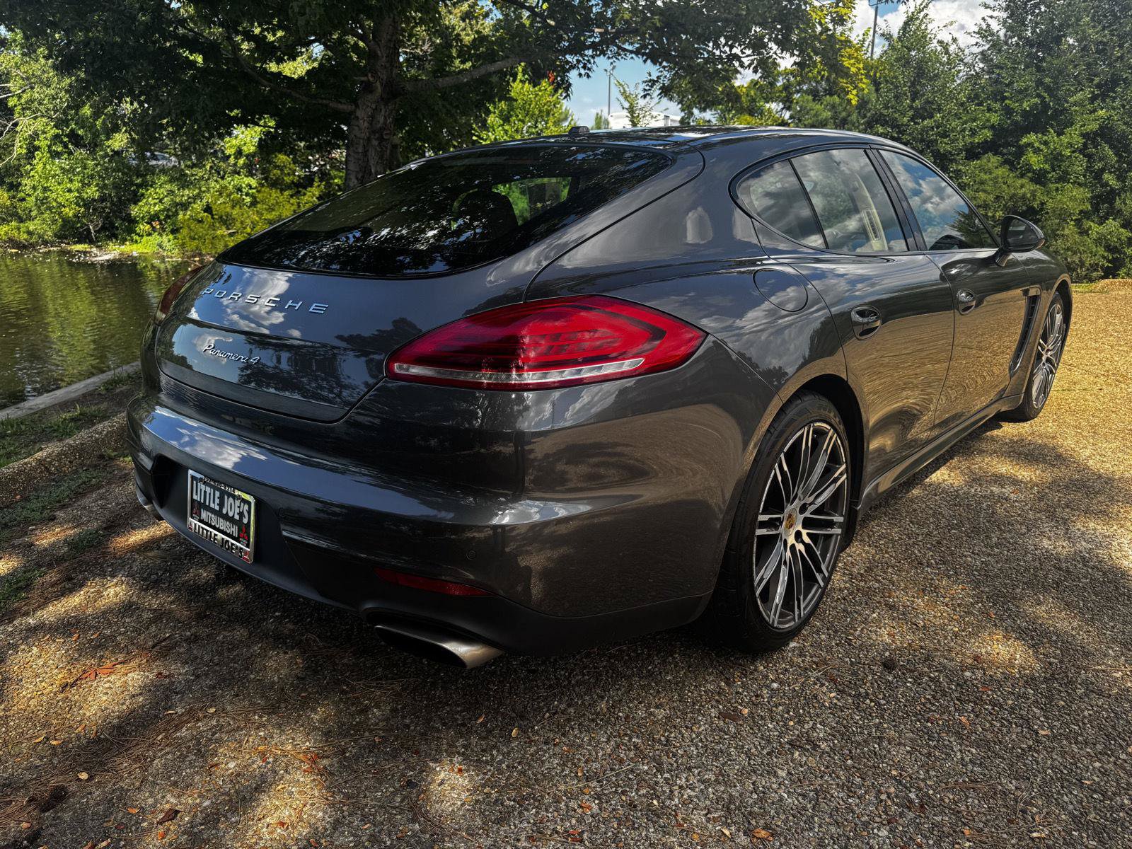 Used 2016 Porsche Panamera 4 Edition AWD/4WD image 4