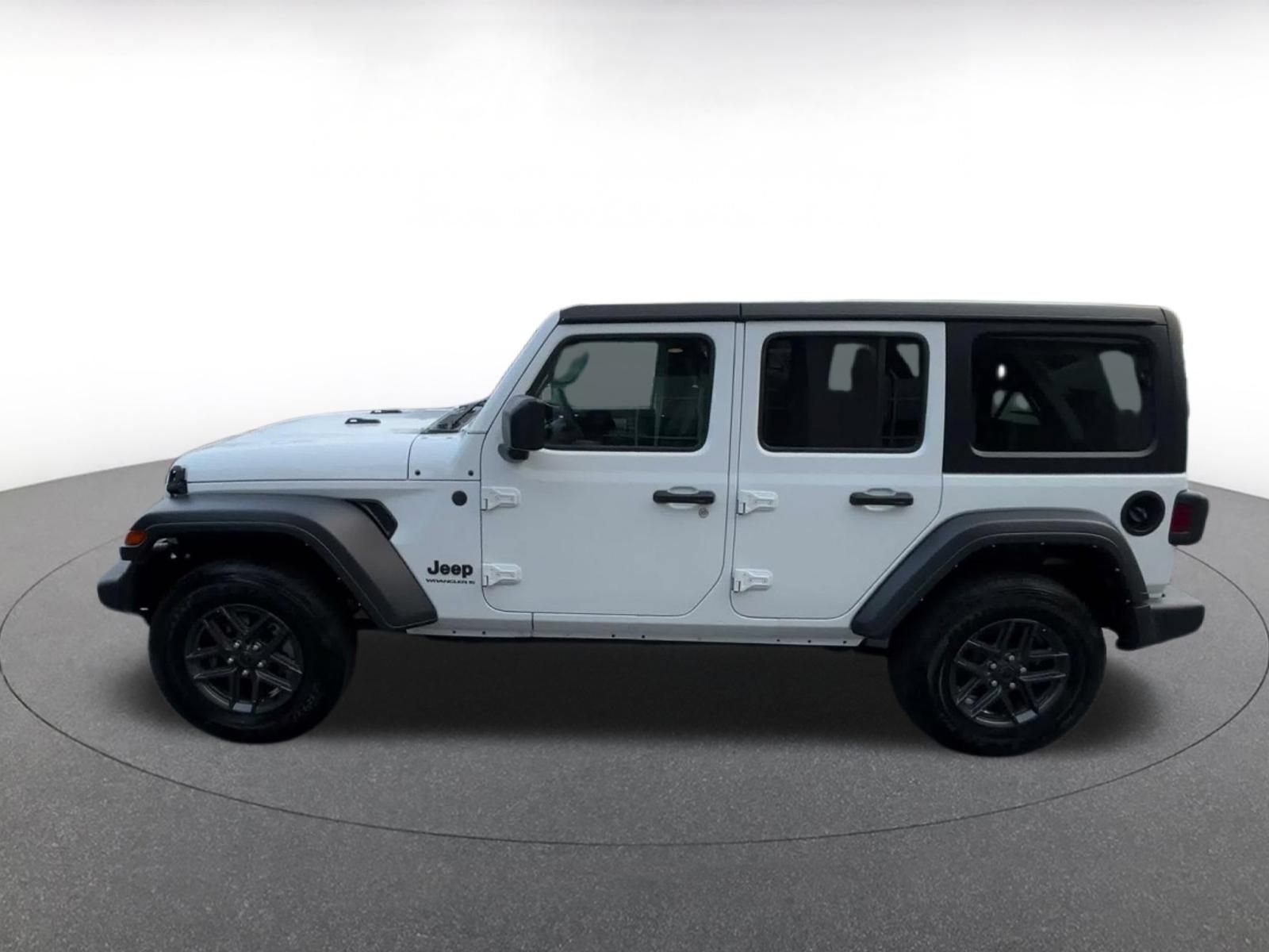 Used 2025 Jeep Wrangler Unlimited Sport AWD/4WD image 8