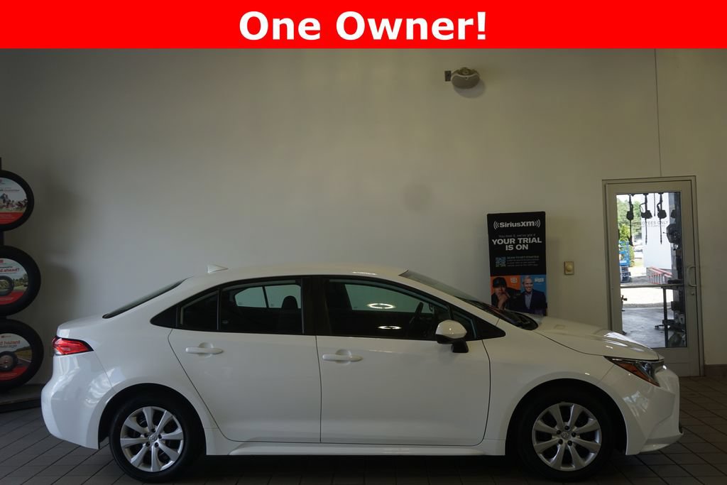 Certified 2024 Toyota Corolla LE FWD image 2