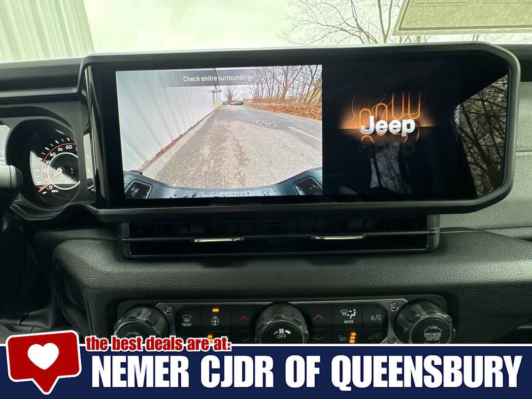 New 2026 Jeep Gladiator Sport AWD/4WD image 17