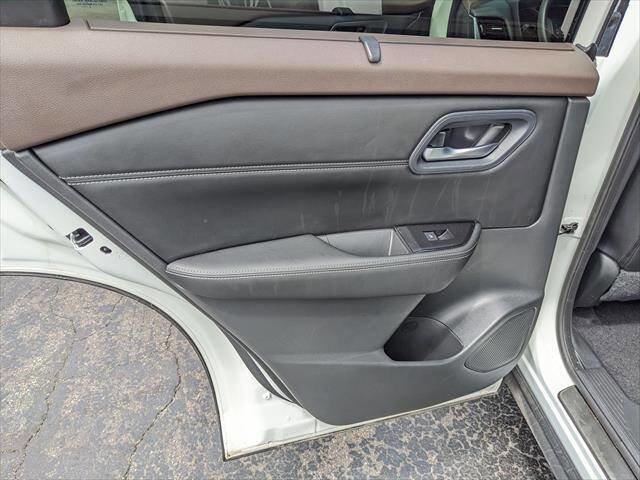 Used 2023 Nissan Rogue SV w/ SV Premium Package AWD/4WD image 14