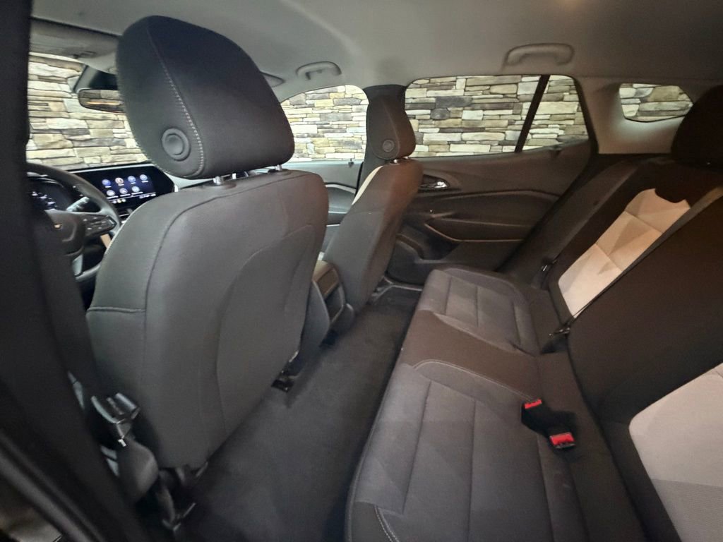 Used 2024 Chevrolet Trax LS w/ LS Convenience Package image 25
