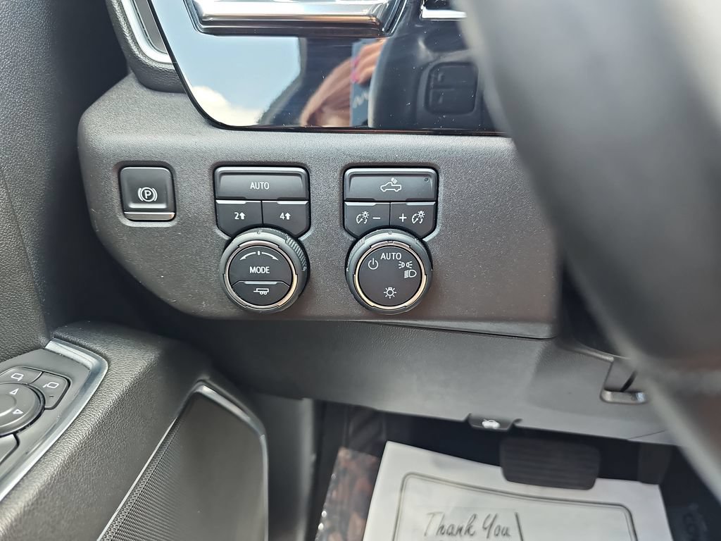 Used 2023 Chevrolet Silverado 1500 LT AWD/4WD image 35