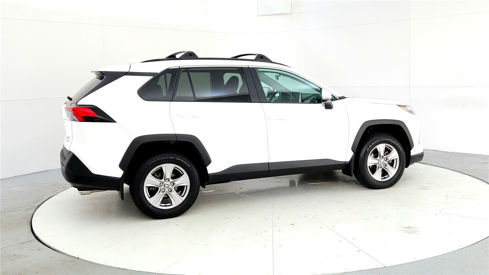 Certified 2023 Toyota RAV4 XLE w/ Convenience Package AWD/4WD image 6