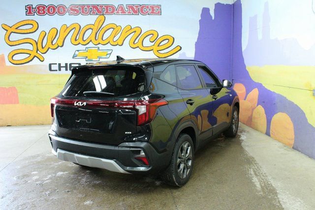 Used 2024 Kia Seltos LX image 8