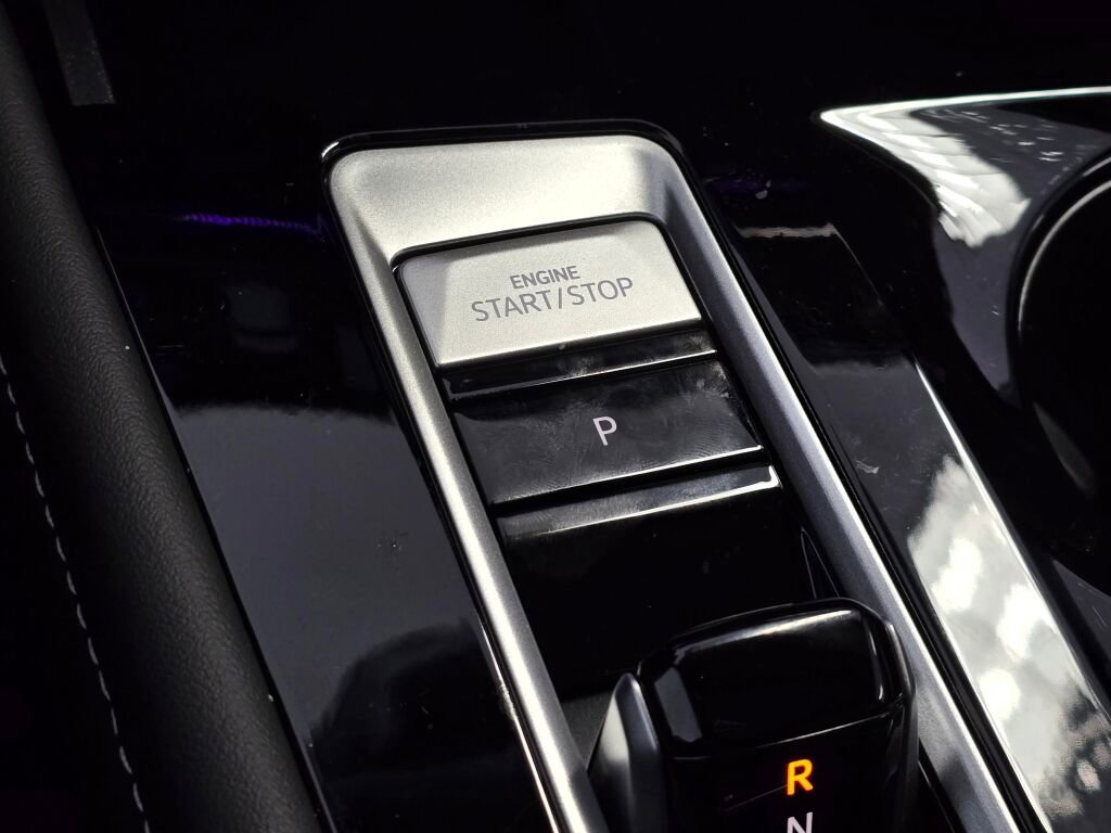 New 2024 Volkswagen Atlas Cross Sport SEL R-Line image 24