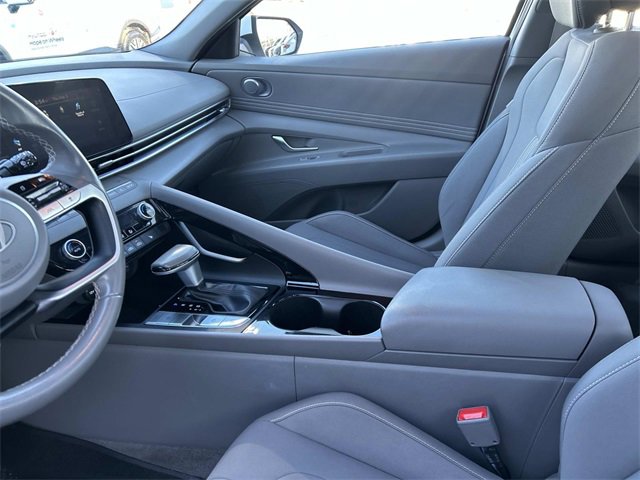 Certified 2024 Hyundai Elantra SEL w/ Convenience Package image 21