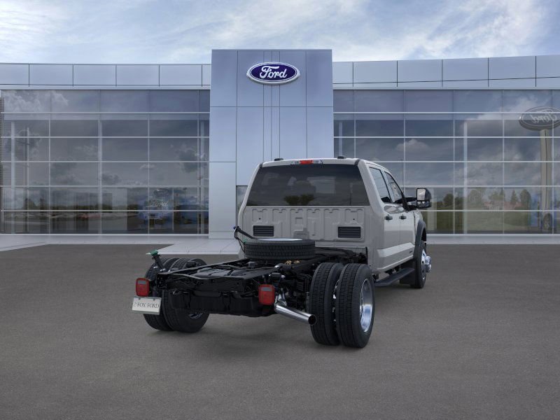 New 2025 Ford F550 4x4 Crew Cab w/ XLT Value Package image 8