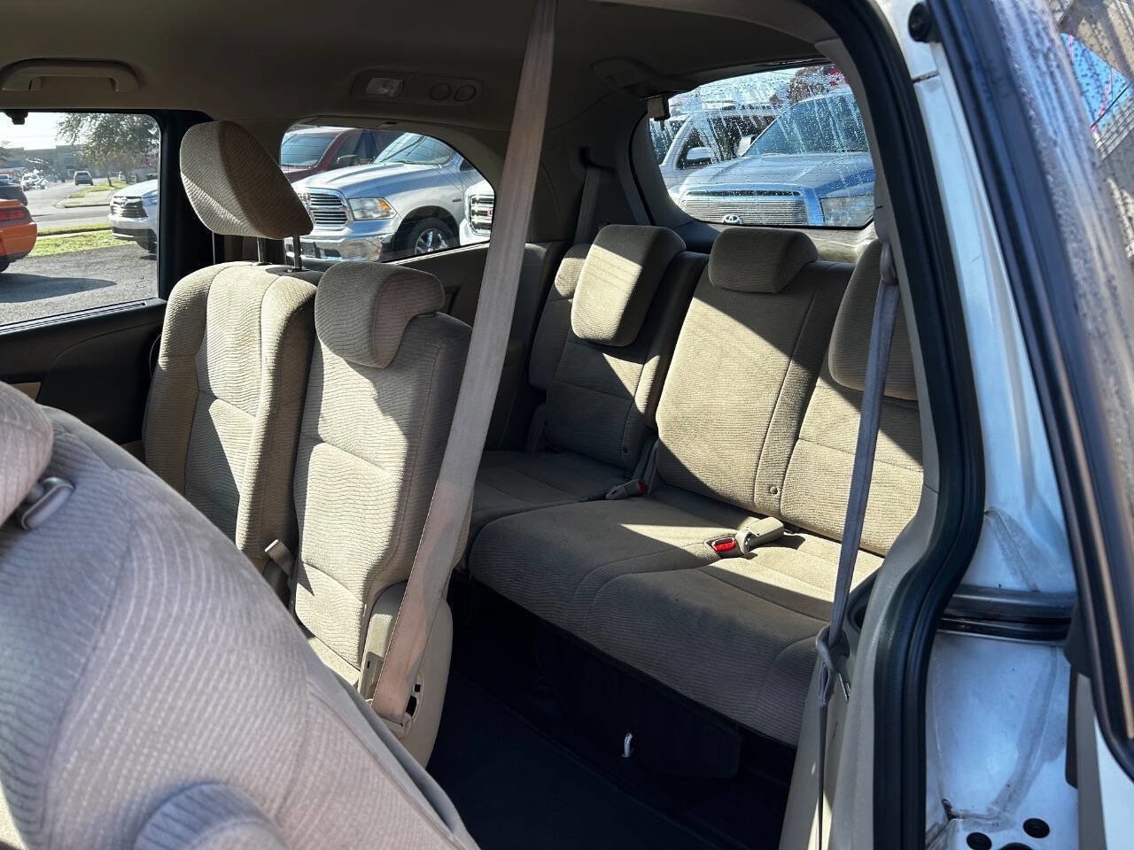 Used 2012 Honda Odyssey EX image 12