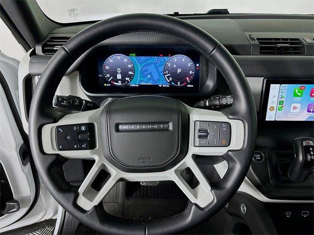 Used 2024 Land Rover Defender 110 X-Dynamic SE image 12
