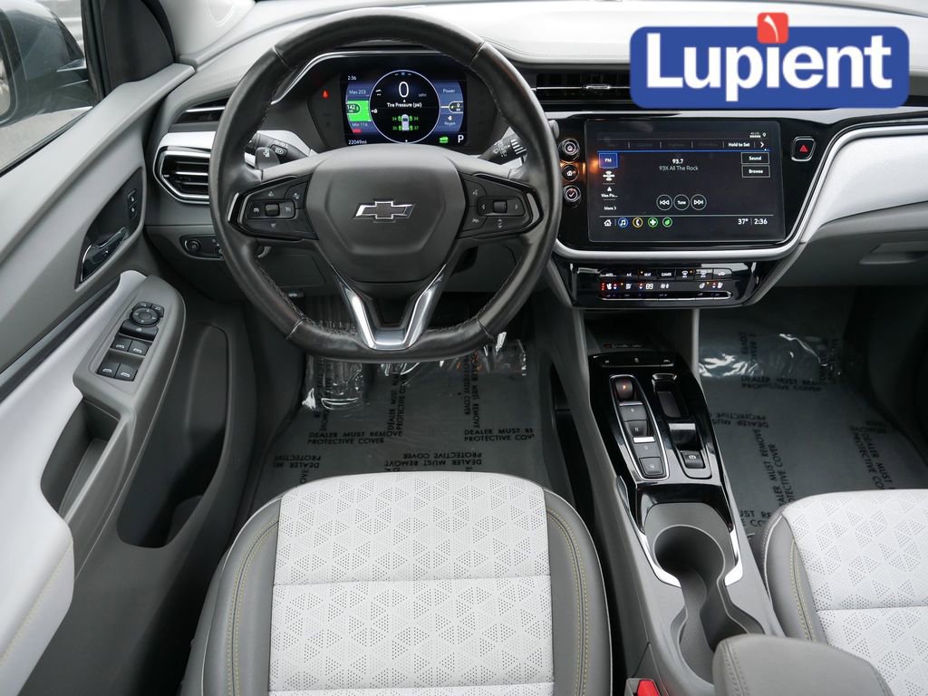 Used 2023 Chevrolet Bolt EUV Premier image 16