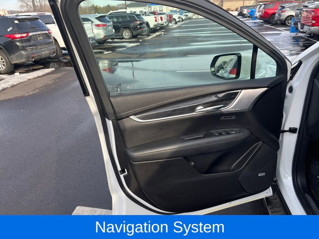 Used 2021 Cadillac XT5 Premium Luxury image 13