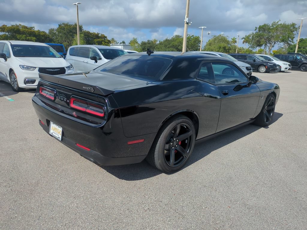 Used 2022 Dodge Challenger SRT Hellcat w/ Plus Package RWD image 6