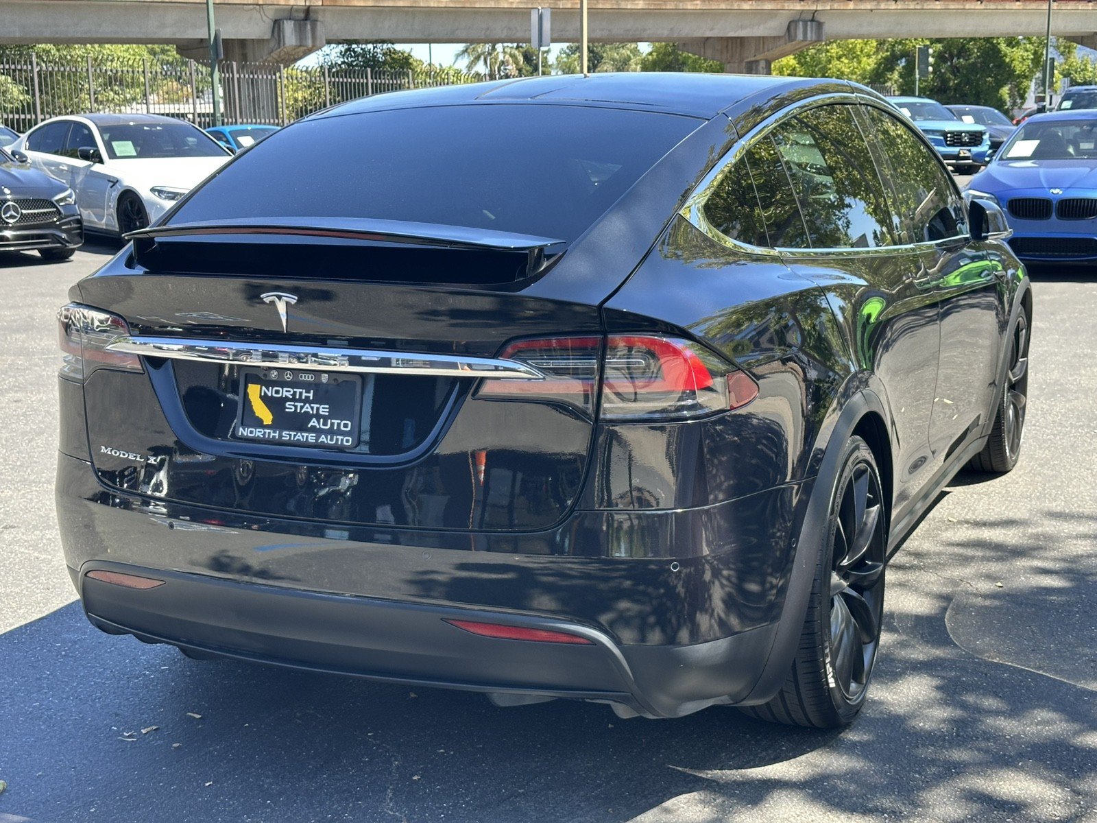 Used 2018 Tesla Model X 75D AWD/4WD image 9