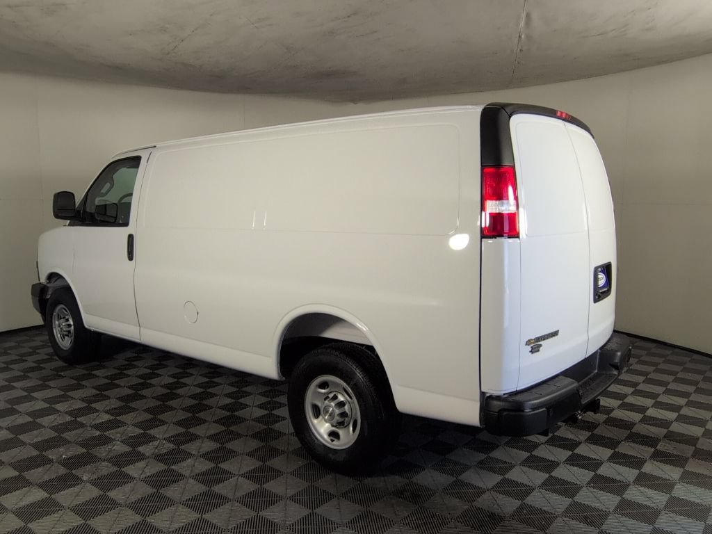 New 2026 Chevrolet Express 2500 w/ Driver Convenience Package RWD image 7