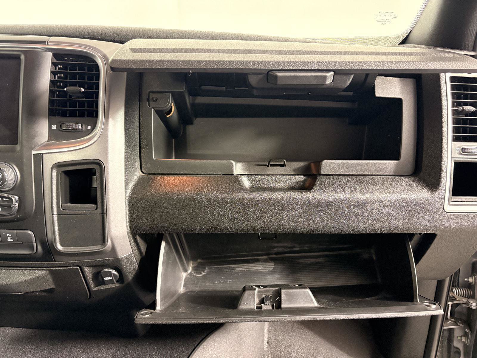 Used 2022 RAM 1500 Classic Warlock AWD/4WD image 26