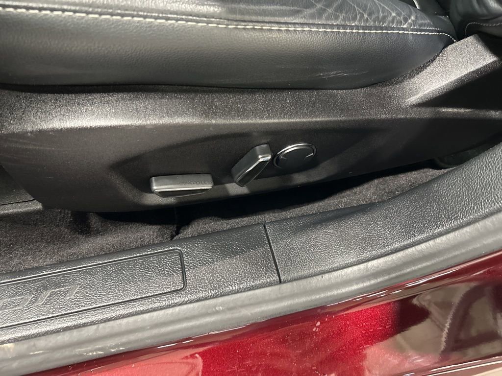 Used 2017 Ford Fusion SE w/ Fusion SE Technology Package image 11