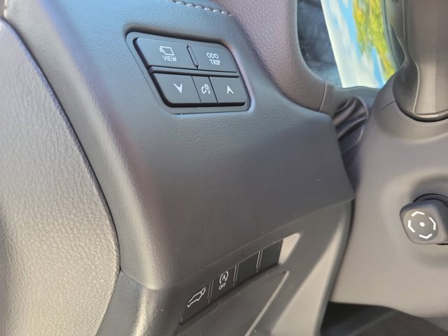 Used 2022 Lexus LX 600 4WD w/ Premium Package image 21