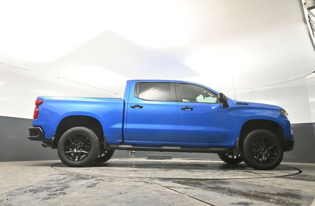 Used 2025 Chevrolet Silverado 1500 LT Trail Boss w/ LPO, Dark Essentials Package image 49