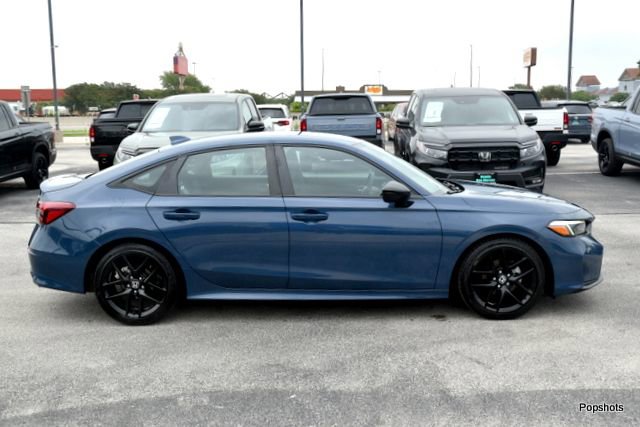Used 2025 Honda Civic Sport image 3