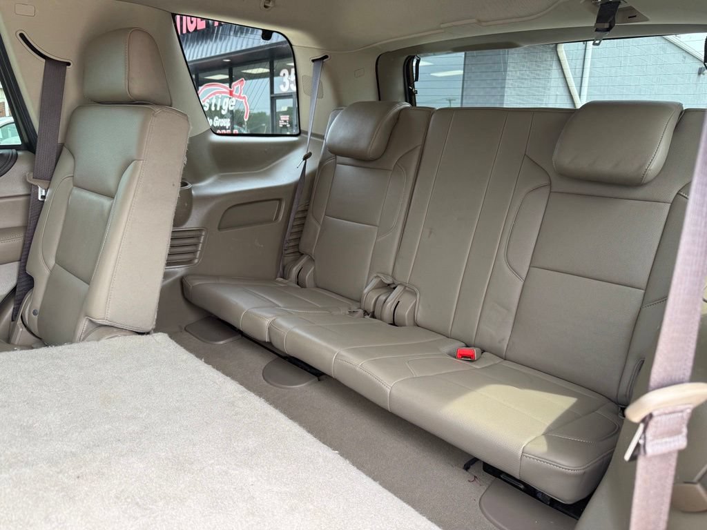 Used 2019 GMC Yukon SLT w/ HD Trailering Package AWD/4WD image 16
