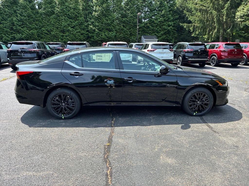 New 2026 Nissan Altima 2.5 SV w/ SV Special Edition Package AWD/4WD image 8