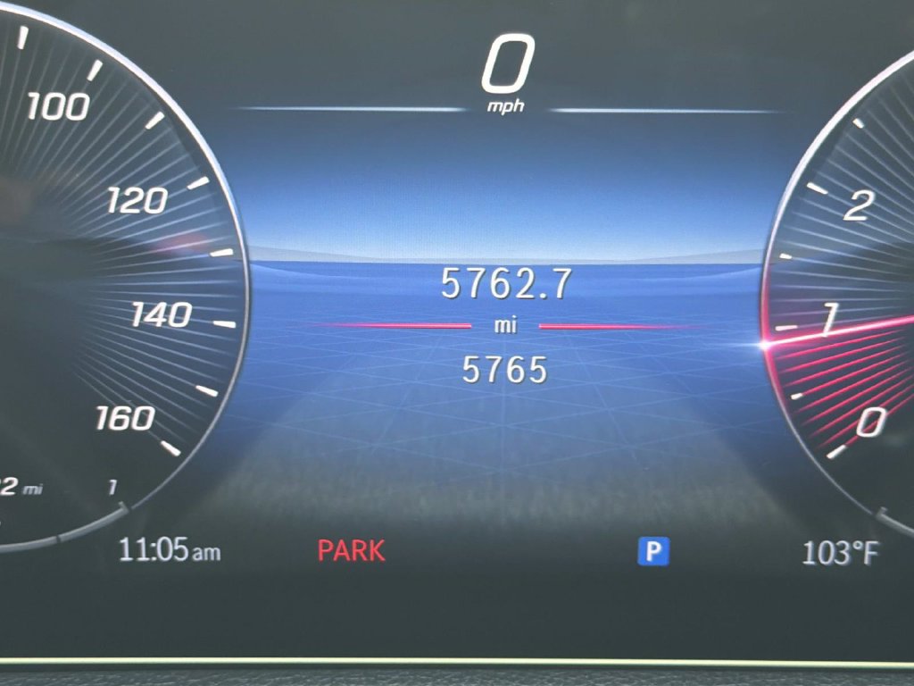 Used 2025 Mercedes-Benz GLB 250 image 27