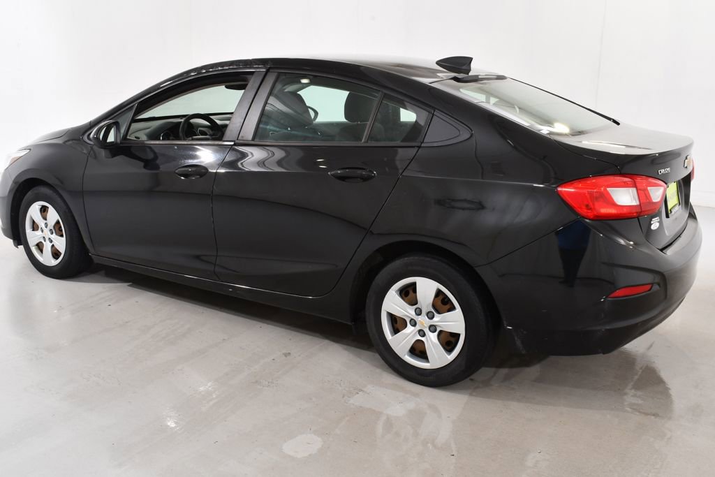 Used 2016 Chevrolet Cruze LS FWD image 15