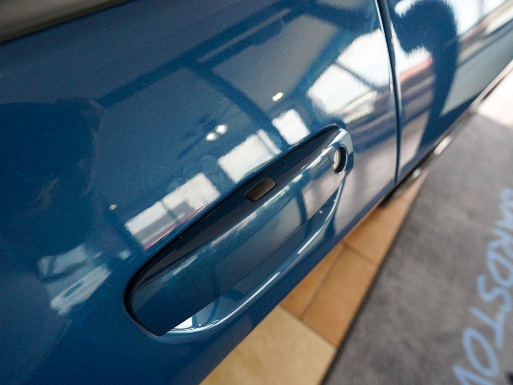 Used 2022 Dodge Challenger R/T w/ Plus Package RWD image 7