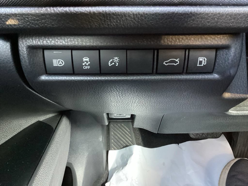 Used 2025 Toyota Camry LE FWD image 19