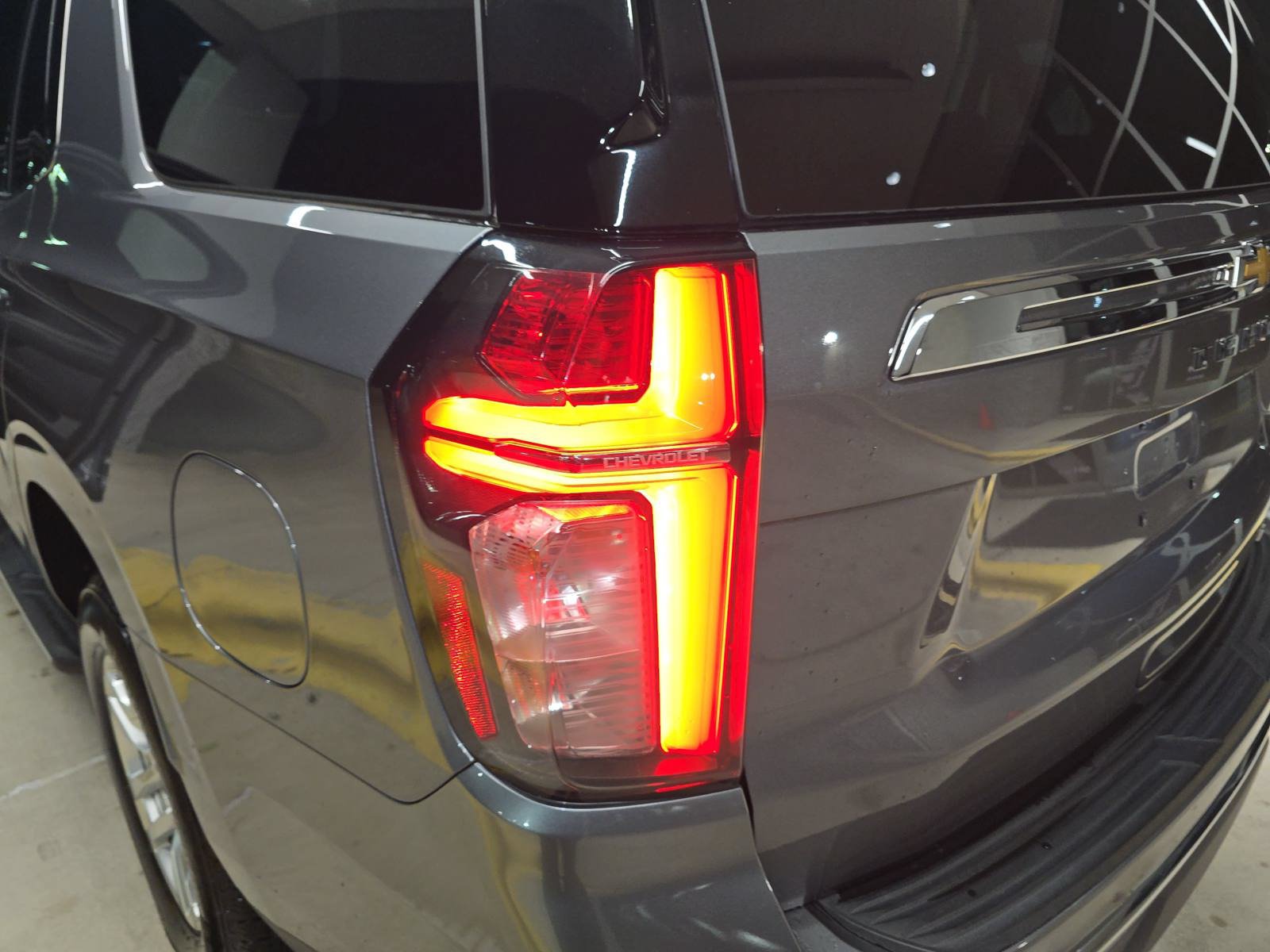 Used 2022 Chevrolet Tahoe LT w/ Luxury Package AWD/4WD image 36