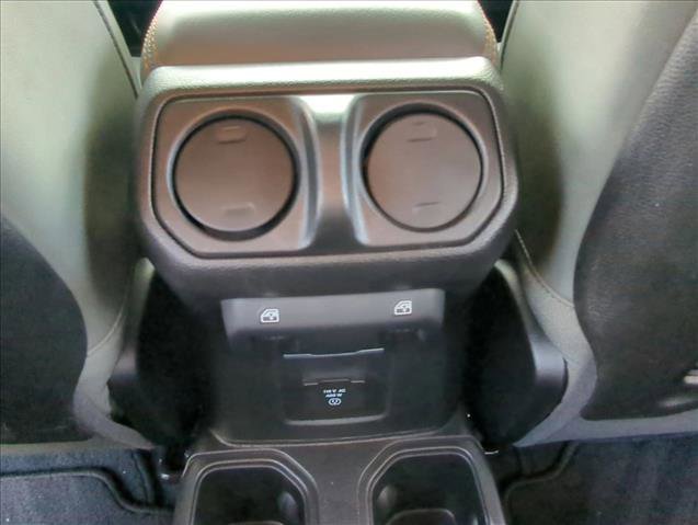 Used 2024 Jeep Gladiator Mojave AWD/4WD image 17