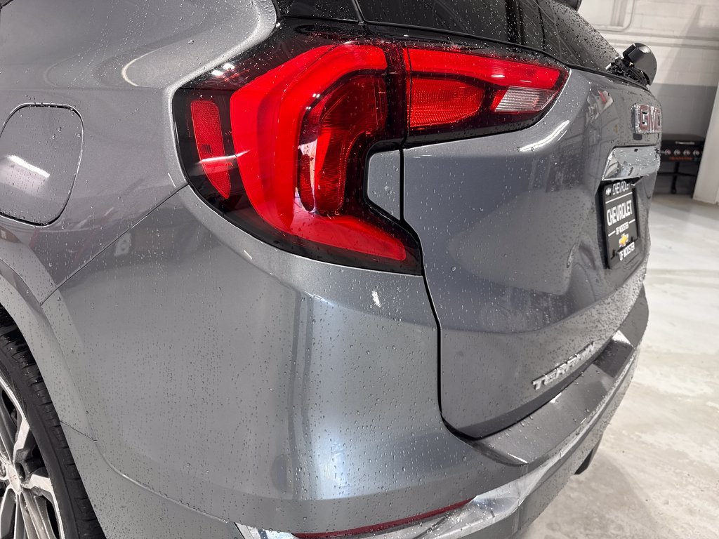 Used 2020 GMC Terrain Denali w/ Denali Premium Package AWD/4WD image 58