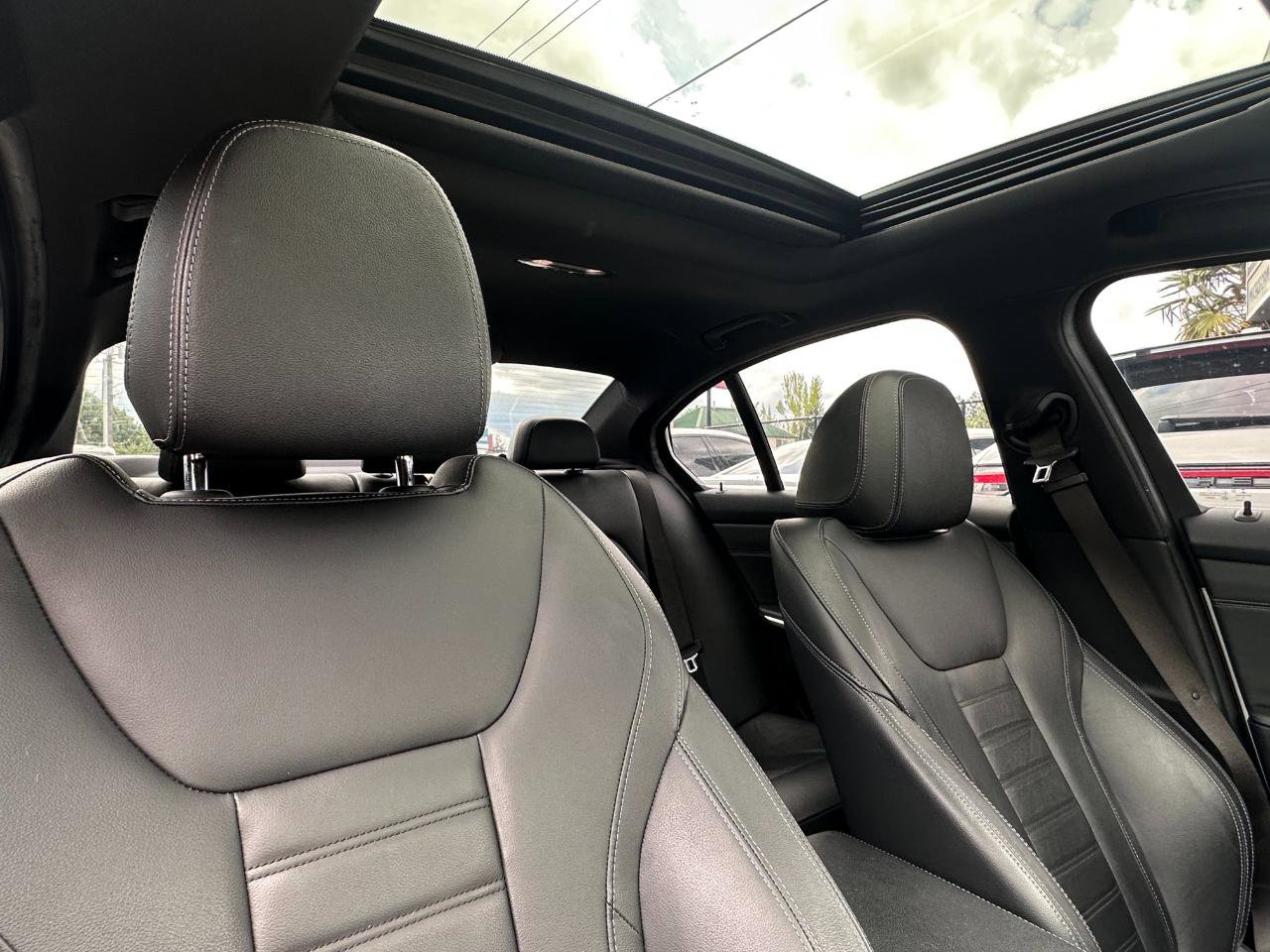 Used 2019 BMW 330i Sedan RWD image 35