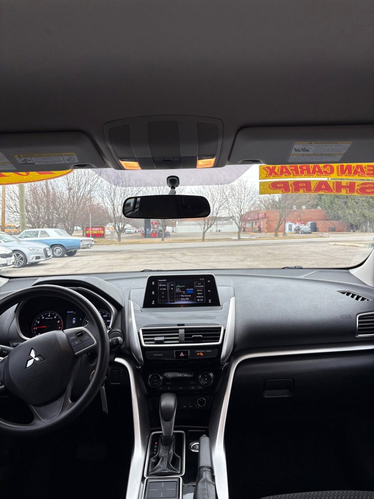 Used 2018 Mitsubishi Eclipse Cross LE image 13