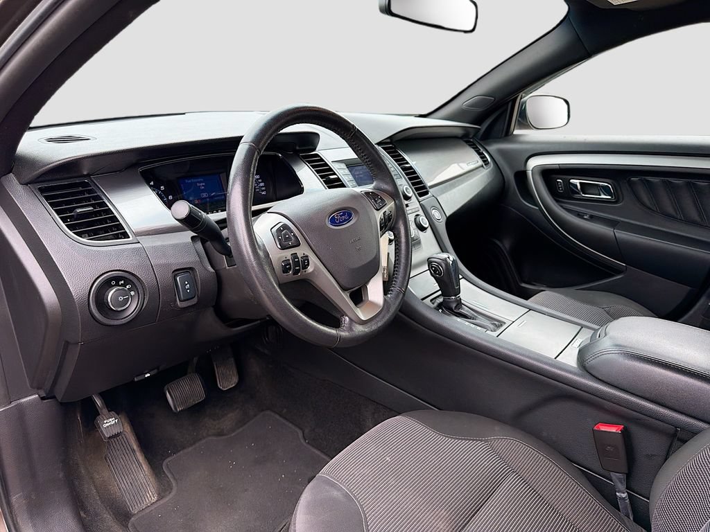 Used 2016 Ford Taurus SEL FWD image 9