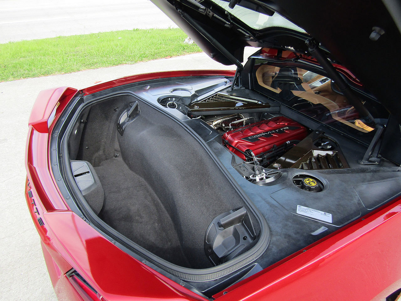 Used 2021 Chevrolet Corvette Stingray Premium Cpe w/ Z51 Performance Package RWD image 20